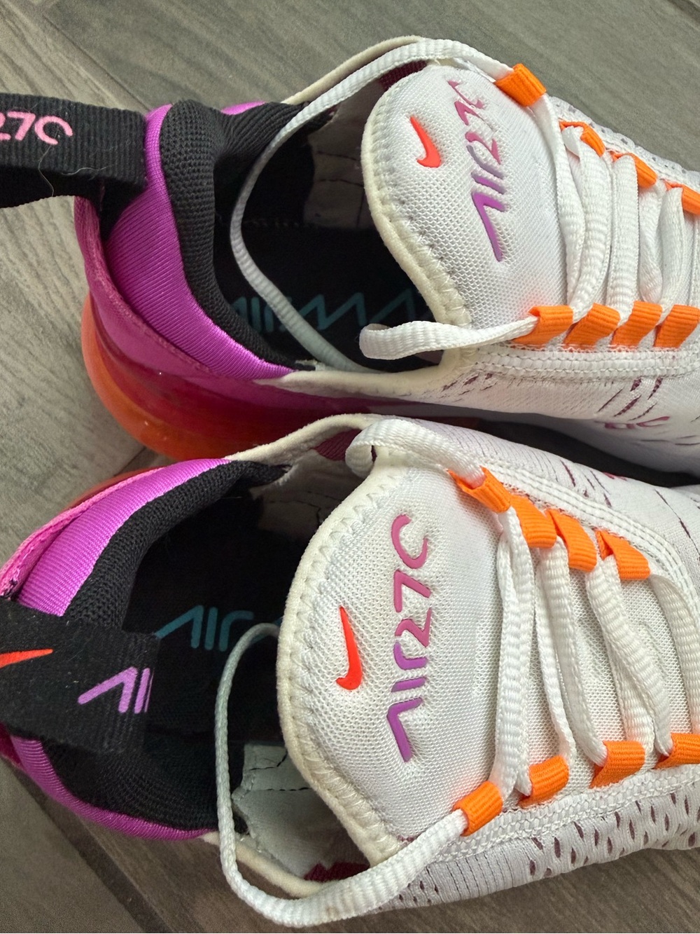 Nike Air Max 270 - Picture 7 of 8